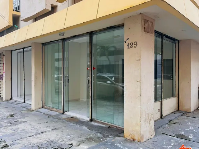 Loja para alugar, no bairro Campina em Belém
