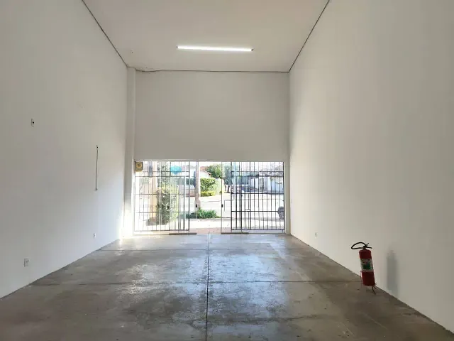Loja com 180m², para alugar, no bairro Parque Residencial Lauriano Tebar II em São José do Rio Preto
