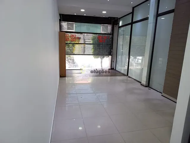 Loja para alugar, no bairro Pinheiros em São Paulo