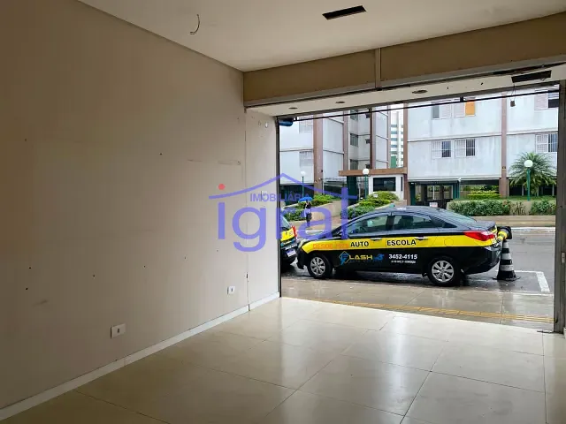 Loja para alugar, no bairro Vila Guarani (Z Sul) em São Paulo