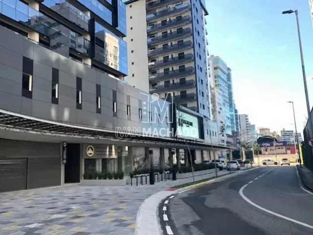 Loja com 85m², à venda, no bairro Enseada do Suá em Vitória