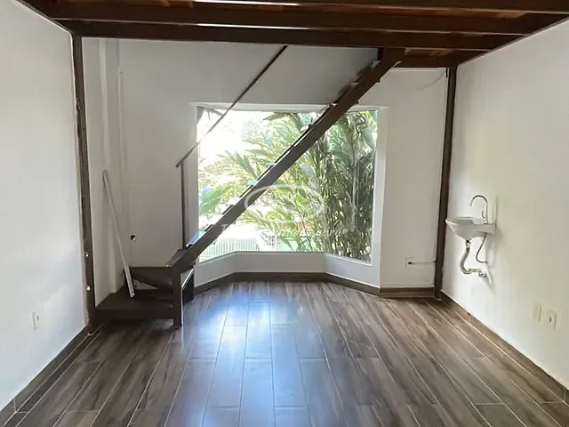 Loja com 18m², para alugar, no bairro Penedo (Penedo) em Itatiaia