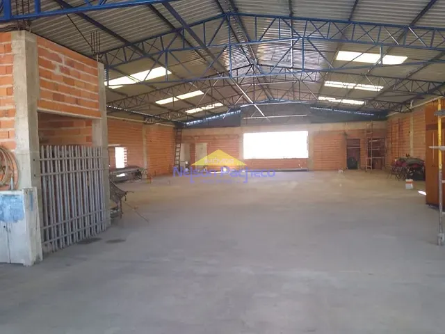 Loja com 500m², para alugar, no bairro Centro em Capivari