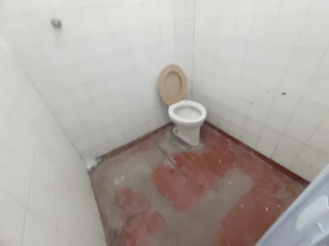 Loja com 300m², para alugar, no bairro Parque Sevilha em São Paulo