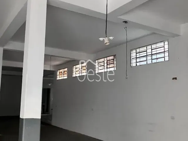 Loja com 250m², para alugar, no bairro Jardim Vista Alegre em Santa Bárbara D'Oeste