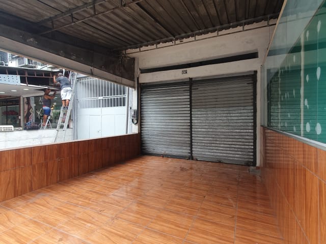 Foto do Loja - Loja Com ótima localização  na Estrada do Mendanha | Predial Opção LTDAP