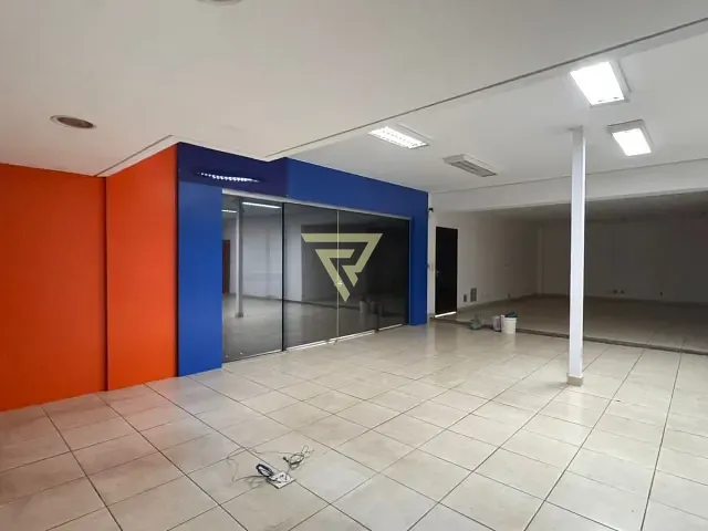 Loja com 341m², para alugar, no bairro Independência em Ribeirão Preto