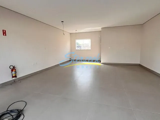 Loja com 46m², para alugar, no bairro Santa Rosa em Vinhedo