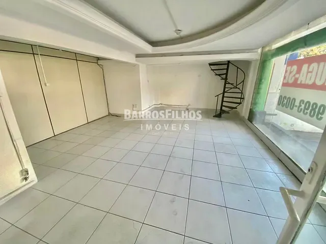 Ponto com 600m², para alugar, no bairro São José em Aracaju