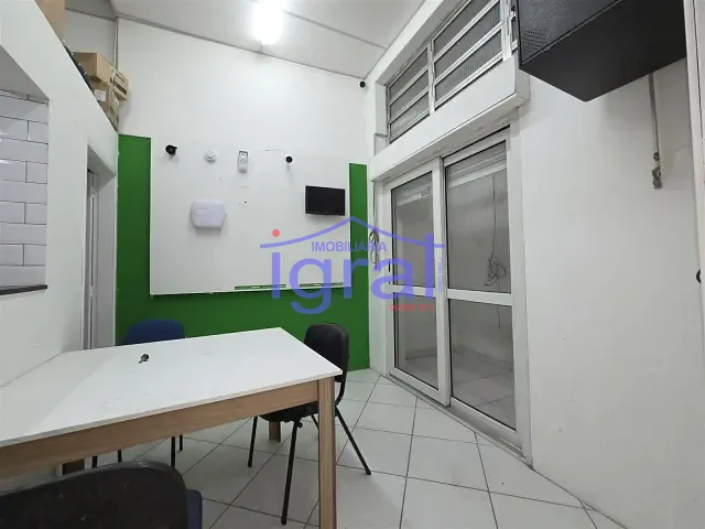 Loja para alugar, no bairro Vila Guarani (Z Sul) em São Paulo