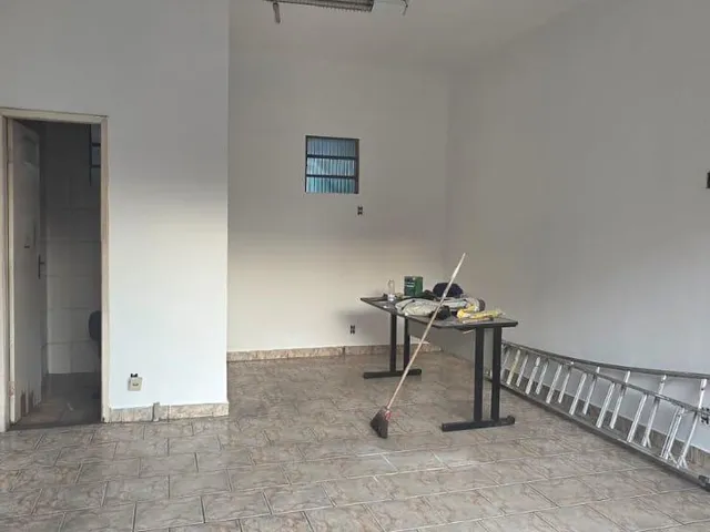 Loja para alugar, no bairro Balneário Remanso em Rio das Ostras
