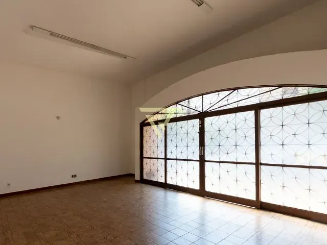 Loja com 235m², para alugar, no bairro Centro em Ribeirão Preto