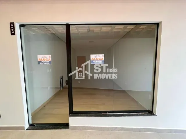 Loja com 155m², para alugar, no bairro Centro em Andradas