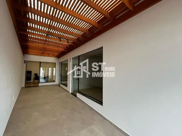Loja com 155m², para alugar, no bairro Centro em Andradas