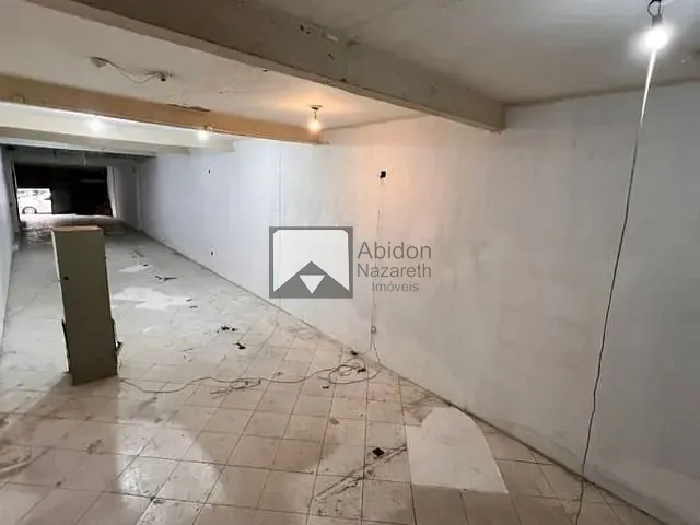 Loja com 180m², para alugar, no bairro Ponta D Areia em Niterói