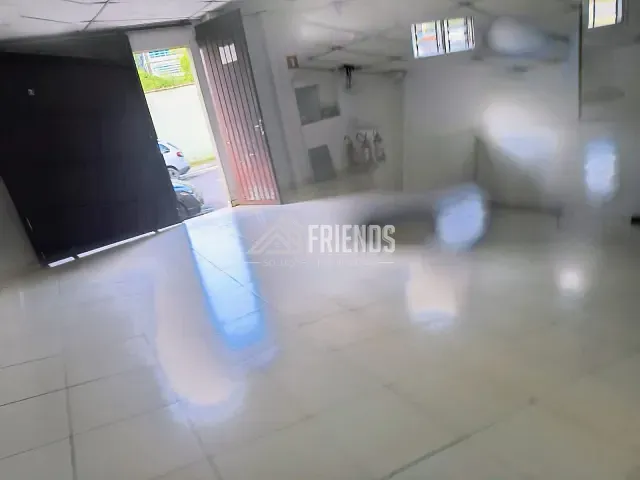 Loja com 150m², para alugar, no bairro Vila Salete em São Paulo