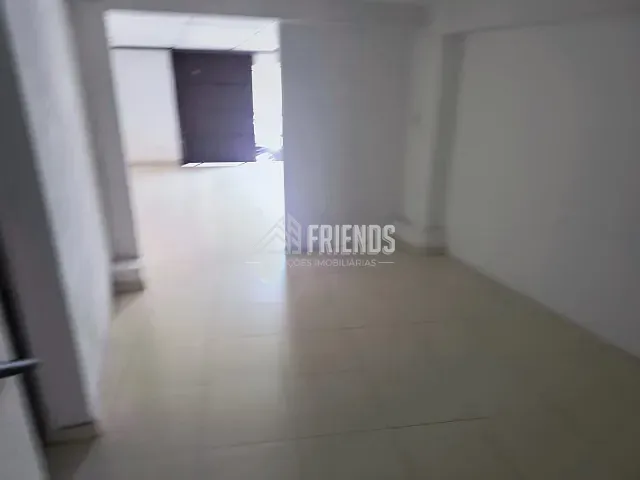 Loja com 150m², para alugar, no bairro Vila Salete em São Paulo