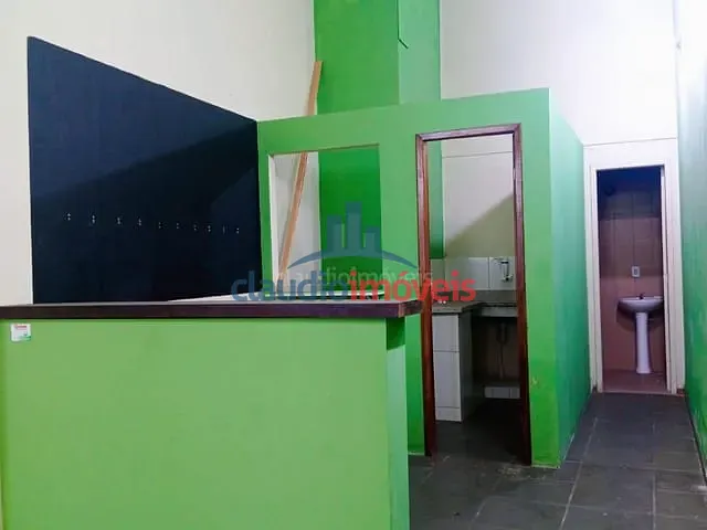 Loja para alugar, no bairro Centro em Barra Mansa