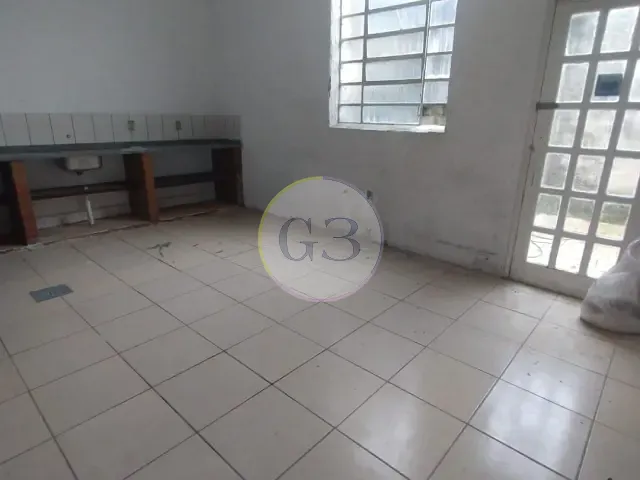 Loja à venda ou para alugar, no bairro Centro em Rio Grande
