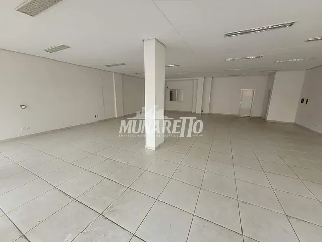 Loja com 548m², para alugar, no bairro Centro em Concórdia