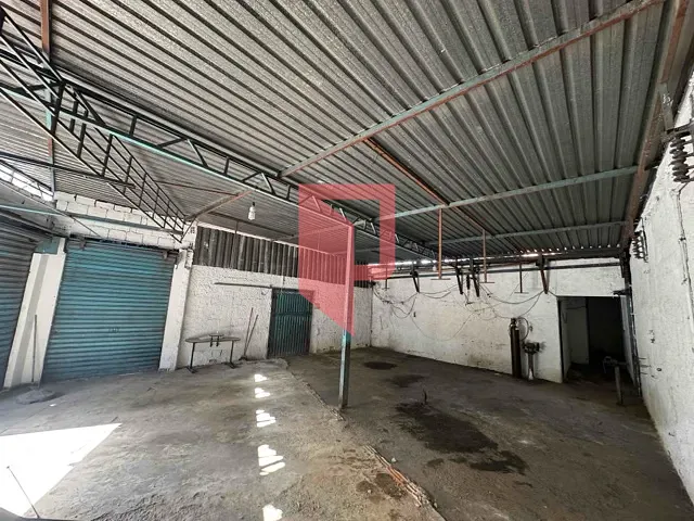 Loja para alugar, no bairro Carlos Prates em Belo Horizonte