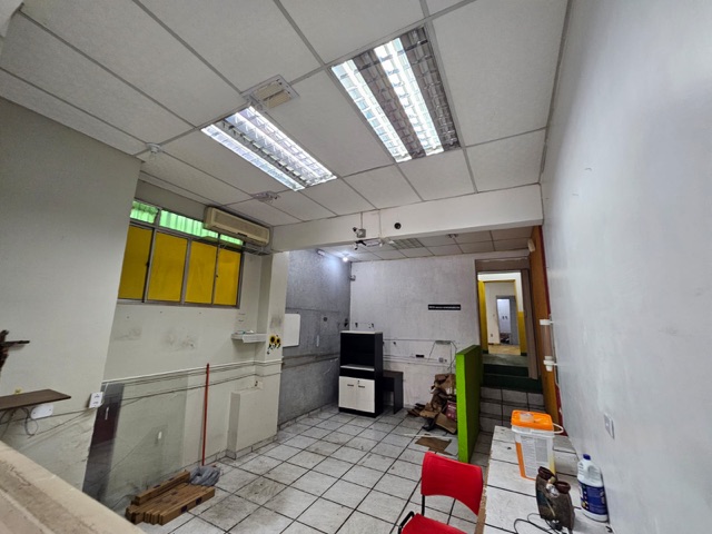 Foto do Loja - SALÃO 100m² PARA LOCAÇÃO - MEDIDA 4X25mts - ÓTIMA LOCALIZAÇÃO E MUITO MAIS - JD VL FORMOSA - SP | Rocha Marqueze Imóveis