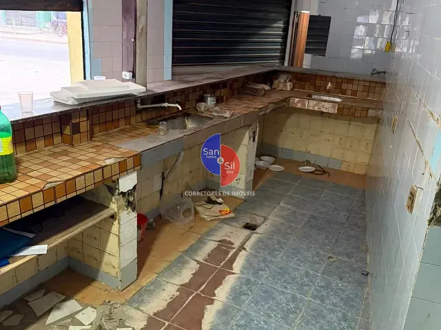 Loja com 360m², para alugar, no bairro Jardim da Paz (Guia de Pacobaíba) em Magé