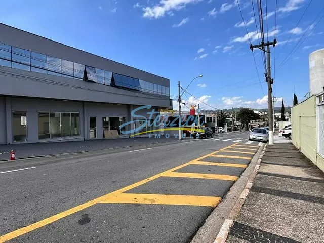 Loja com 45m², para alugar, no bairro Santa Rosa em Vinhedo