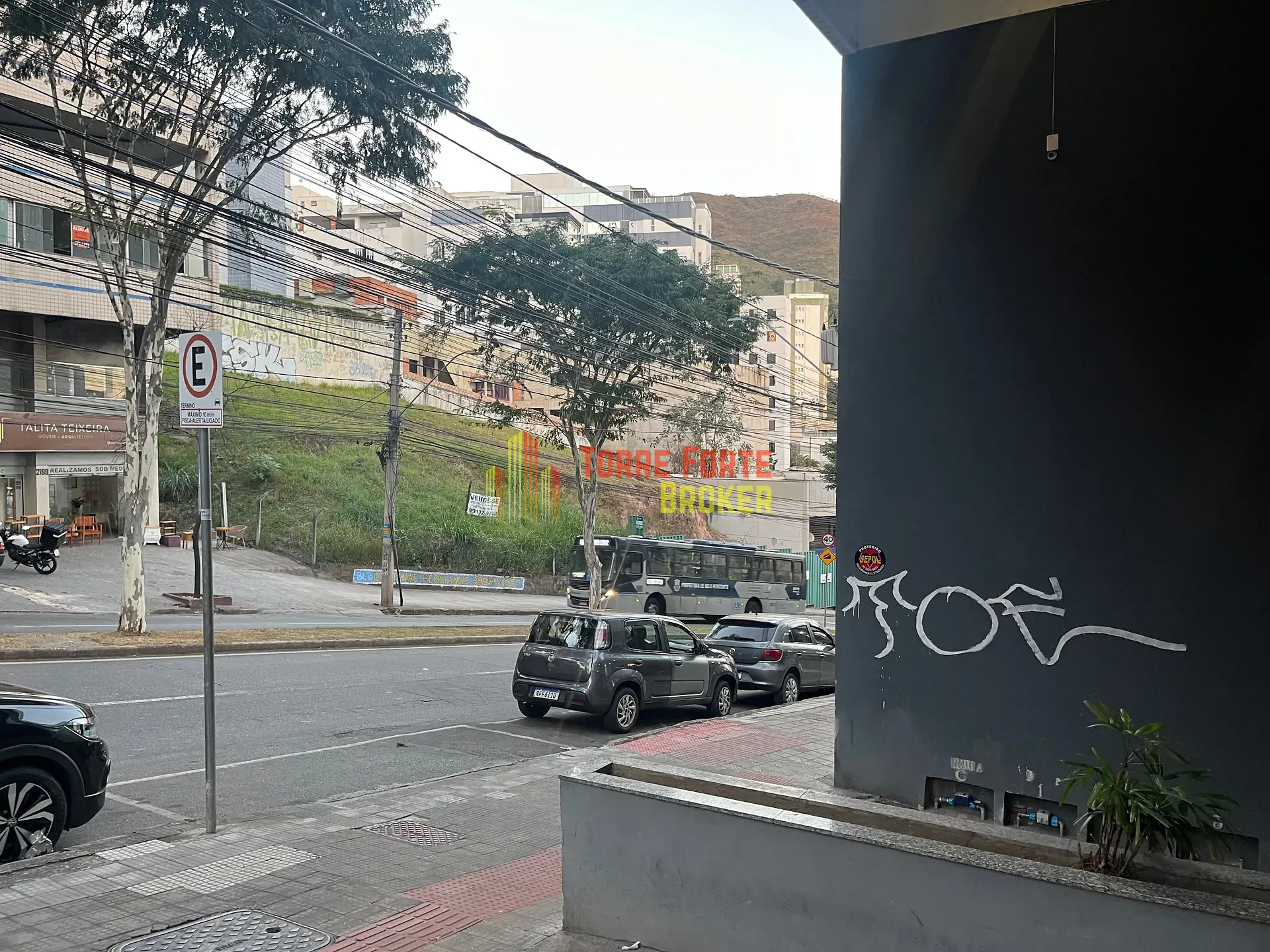 Loja-Salão, 73 m² - Foto 1