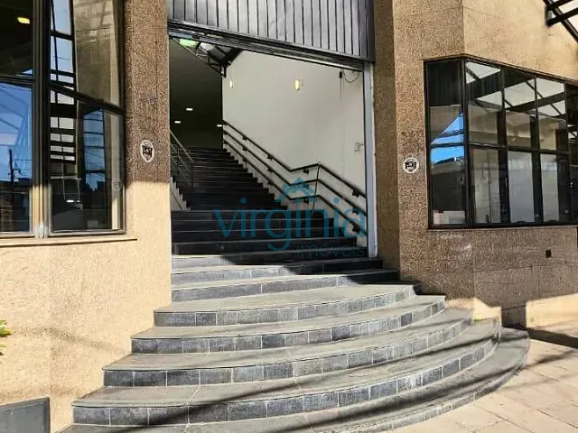 Loja com 422m², para alugar, no bairro Centro em Novo Hamburgo