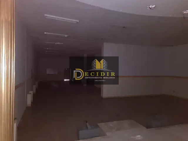 Loja com 850m², para alugar, no bairro Catumbi em São Paulo