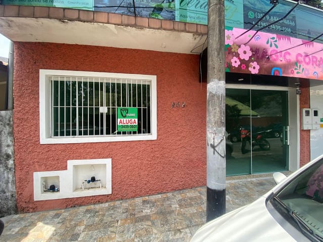 Loja com 120m², para alugar, no bairro Centro em Extrema