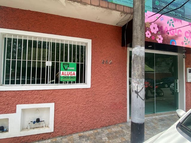 Loja com 120m², para alugar, no bairro Centro em Extrema