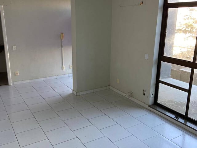 Loja com 24m², para alugar, no bairro Centro em Campos dos Goytacazes