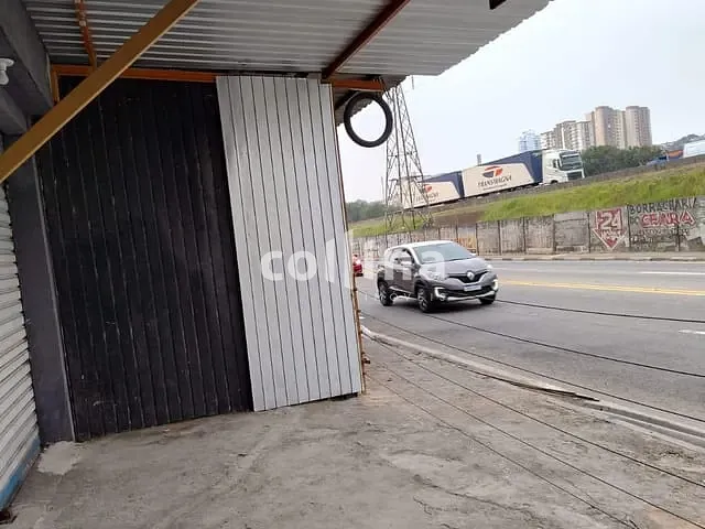 Loja com 90m², para alugar, no bairro Parque Jandaia em Carapicuíba