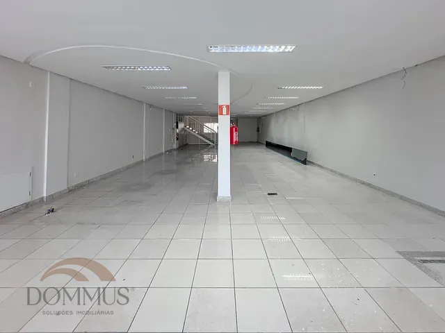 Loja com 465m², para alugar, no bairro Horto em Ipatinga