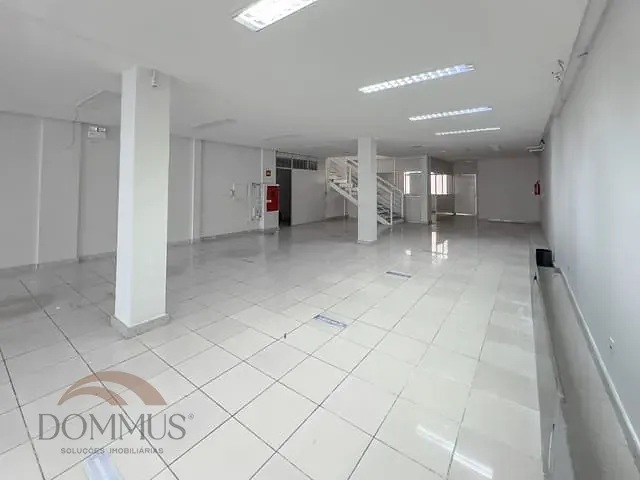 Loja com 465m², para alugar, no bairro Horto em Ipatinga
