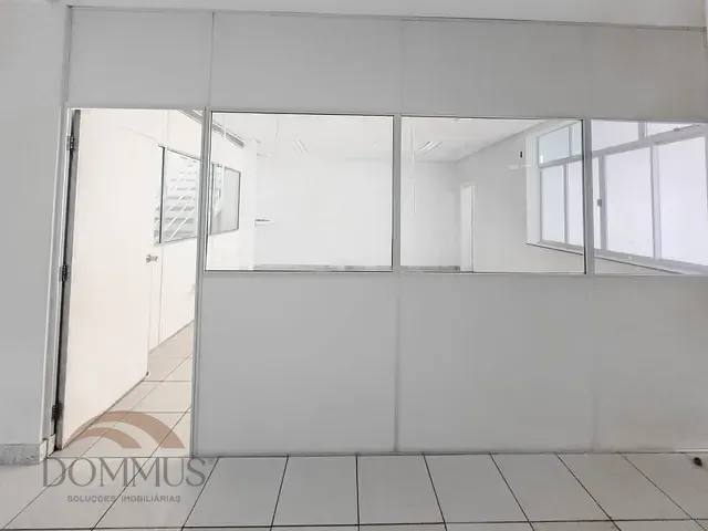 Loja com 465m², para alugar, no bairro Horto em Ipatinga