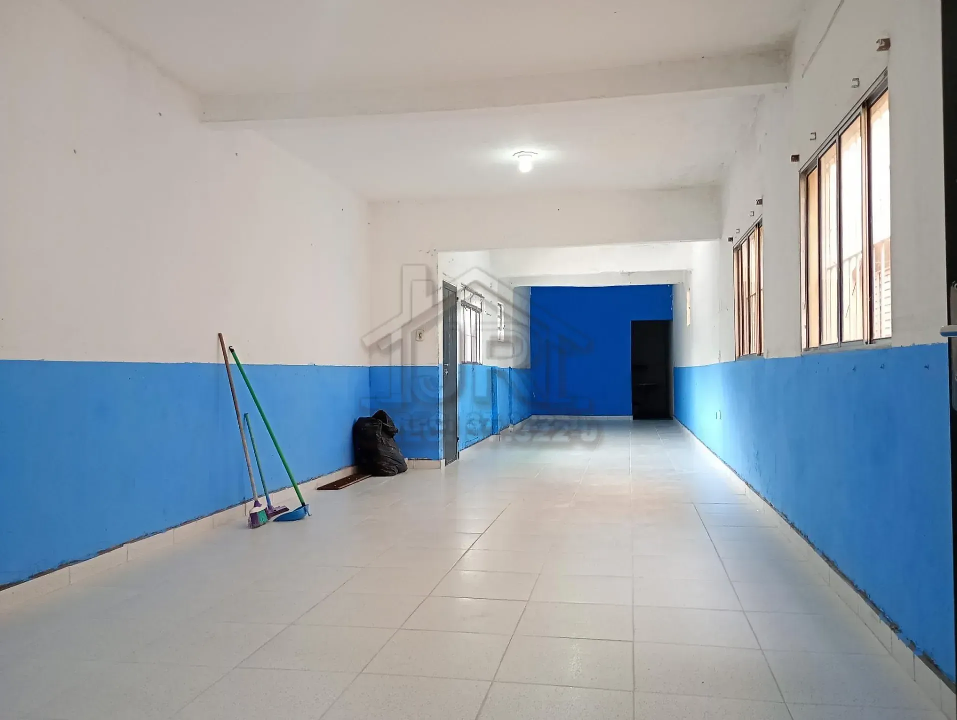 Loja-Salão, 75 m² - Foto 1