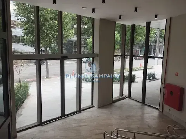 Loja com 272m², para alugar, no bairro Praia do Suá em Vitória