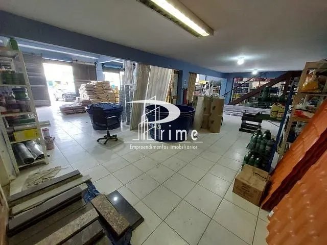 Loja com 300m², para alugar, no bairro Itaipu em Niterói