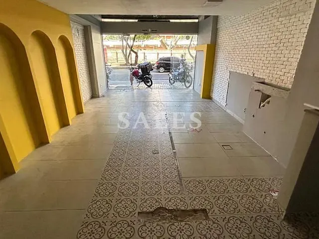Loja com 100m², à venda ou para alugar, no bairro São Mateus em Juiz de Fora