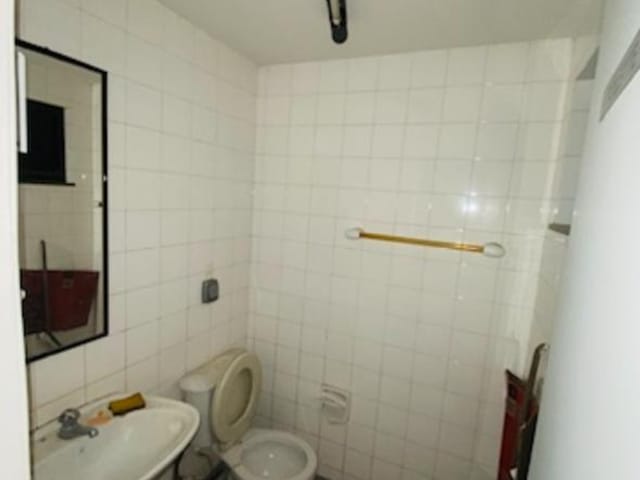 Loja com 132m², para alugar, no bairro Centro em Campos dos Goytacazes