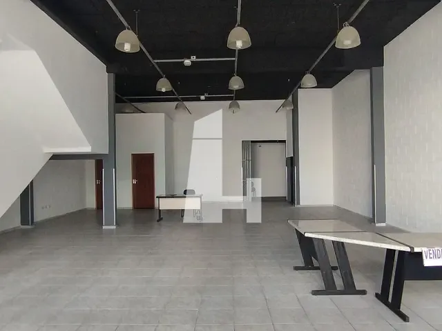 Loja com 172m², para alugar, no bairro Vila Barros em Guarulhos