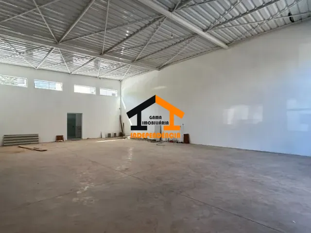 Loja com 250m², para alugar, no bairro Centro em Itatiba