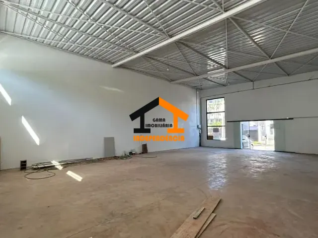 Loja com 250m², para alugar, no bairro Centro em Itatiba