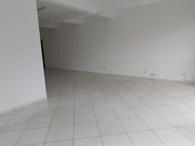 Loja para alugar, no bairro Centro em São José dos Pinhais