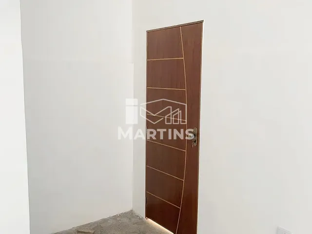Loja para alugar, no bairro Jardim Fabiana em Embu das Artes
