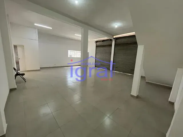 Loja com 211m², para alugar, no bairro Cidade Monções em São Paulo