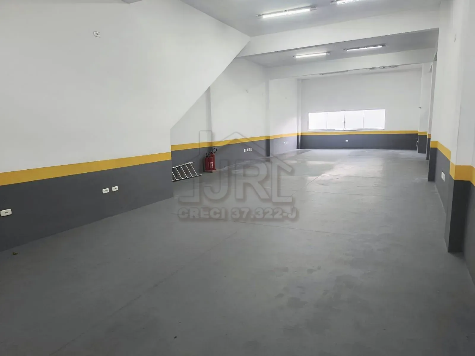 Loja-Salão, 180 m² - Foto 1